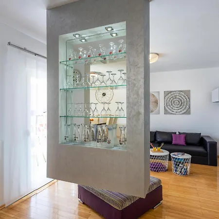 Semesterbostad Awesome In With Wifi Pula