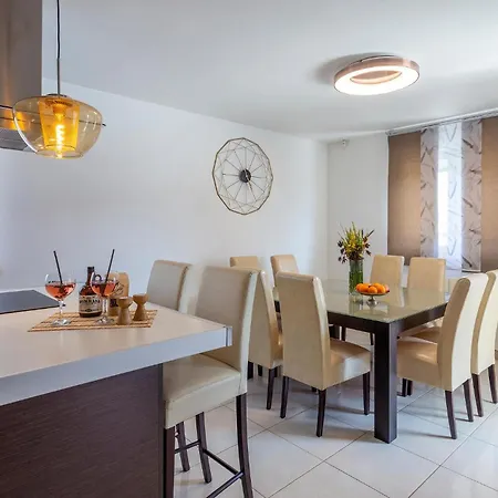 Awesome In With Wifi * Pula