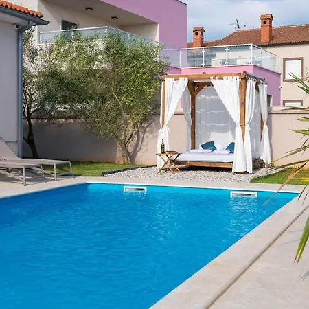 Awesome In With Wifi Holiday home *