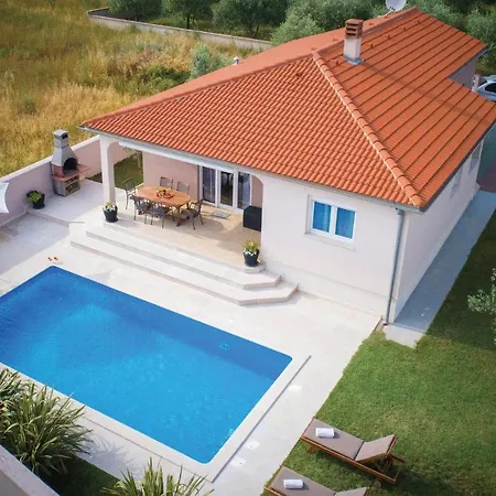 Vakantiehuis Awesome In With Wifi Pula