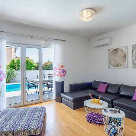 Holiday home Awesome In With Wifi *