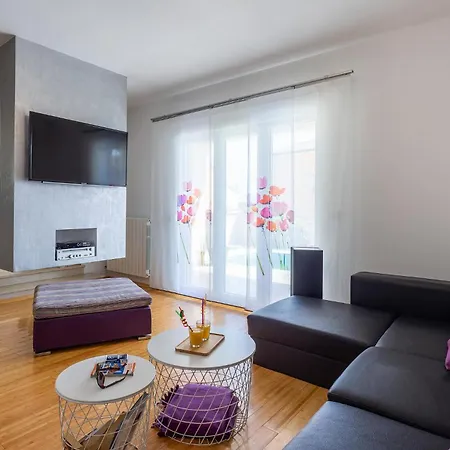 Awesome In With Wifi * Pula