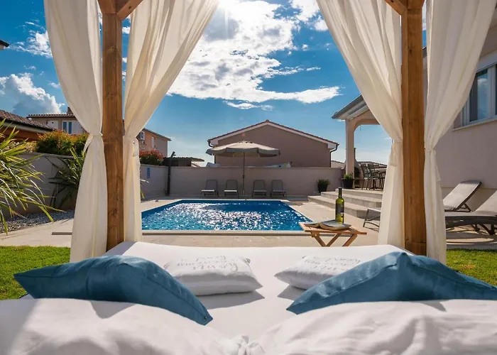 Awesome In With Wifi * Пула