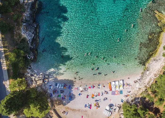 Awesome In With Wifi Пула