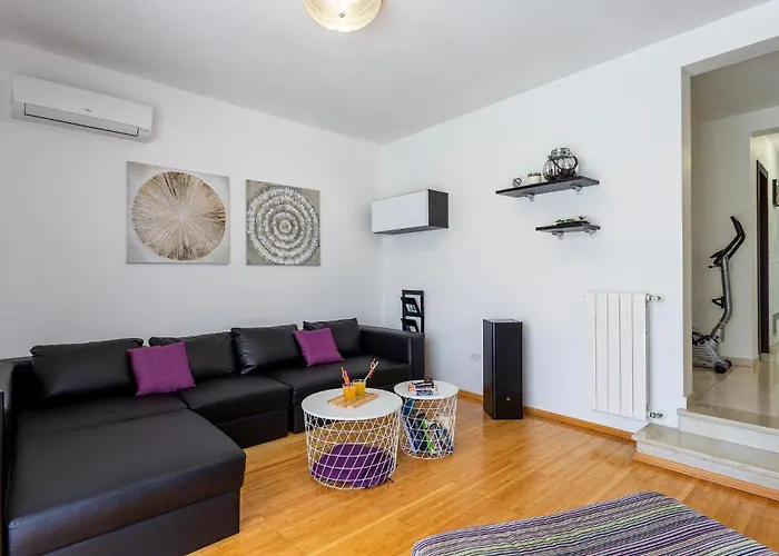 Дом отдыха Awesome In With Wifi